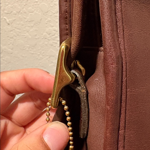 Coach North/South Compartment Bag #9168 - Picture 5 of 10